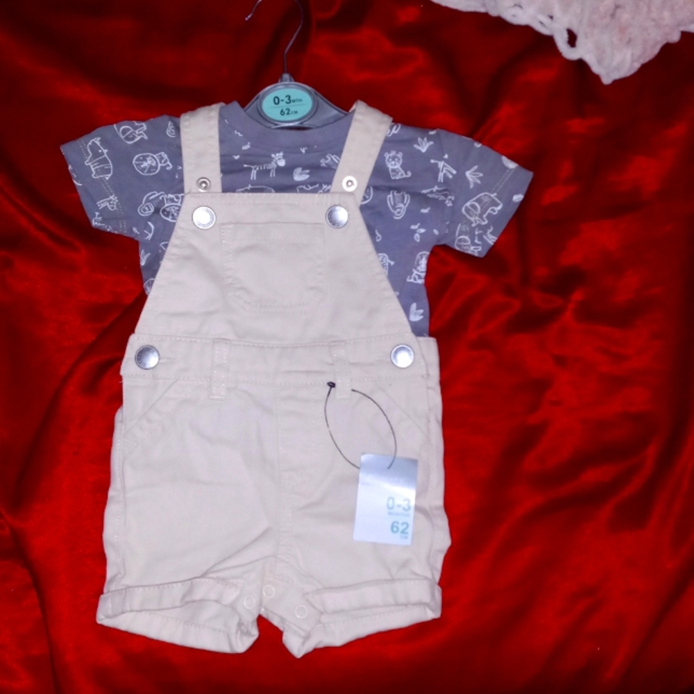 Khaki overalls with shirt